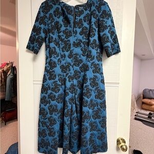 Gabby Skye Blue and Black Long Sleeve Dress